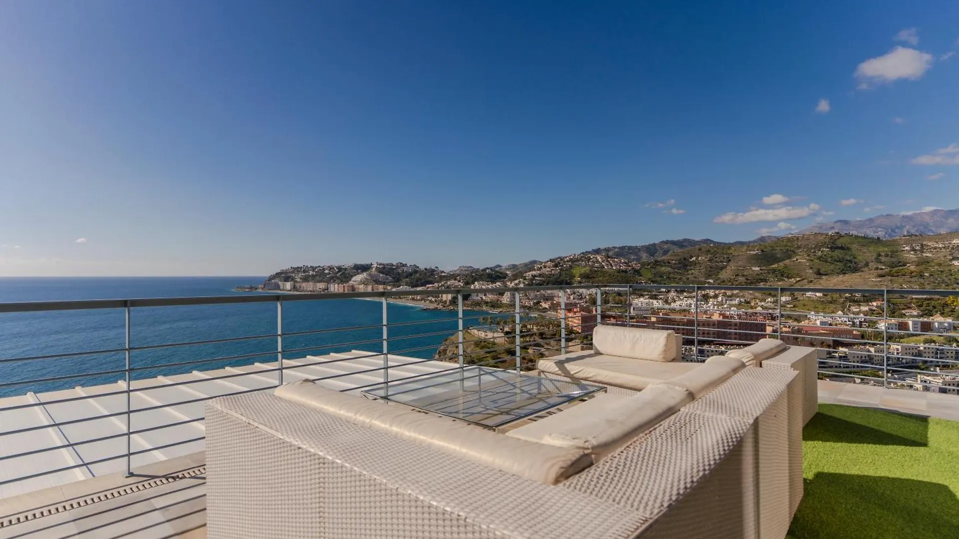 Almuñécar Rentitspain Villa De Ensueno Vista Al Mar Confort Y Piscina