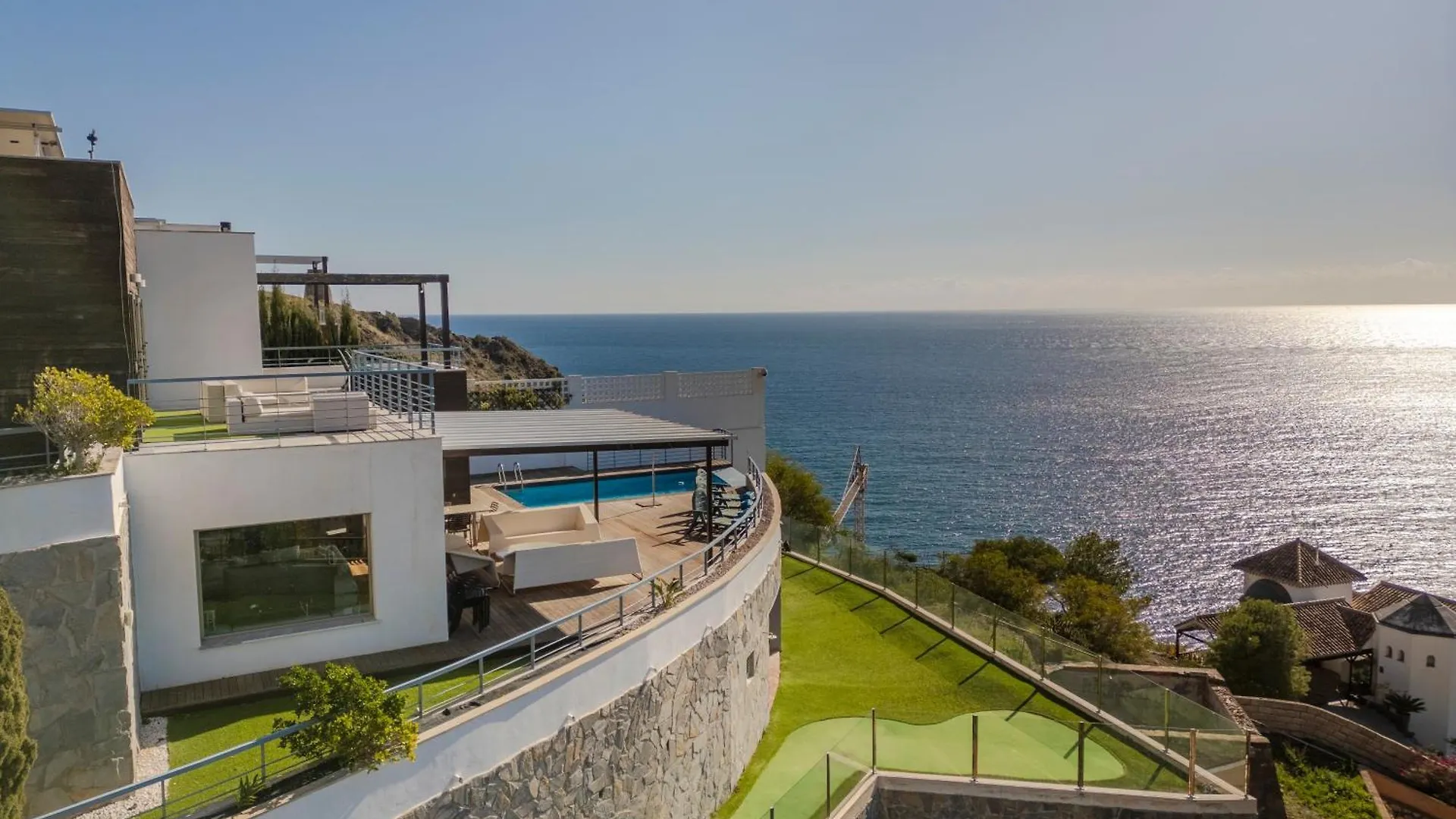 Rentitspain Villa De Ensueno Vista Al Mar Confort Y Piscina Almuñécar 0*,  España